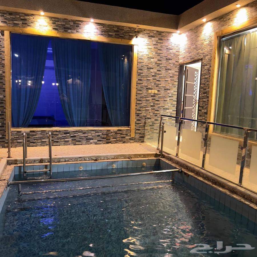 Chalets for 450 SAR, imagine including internet and headphones63672087085571110