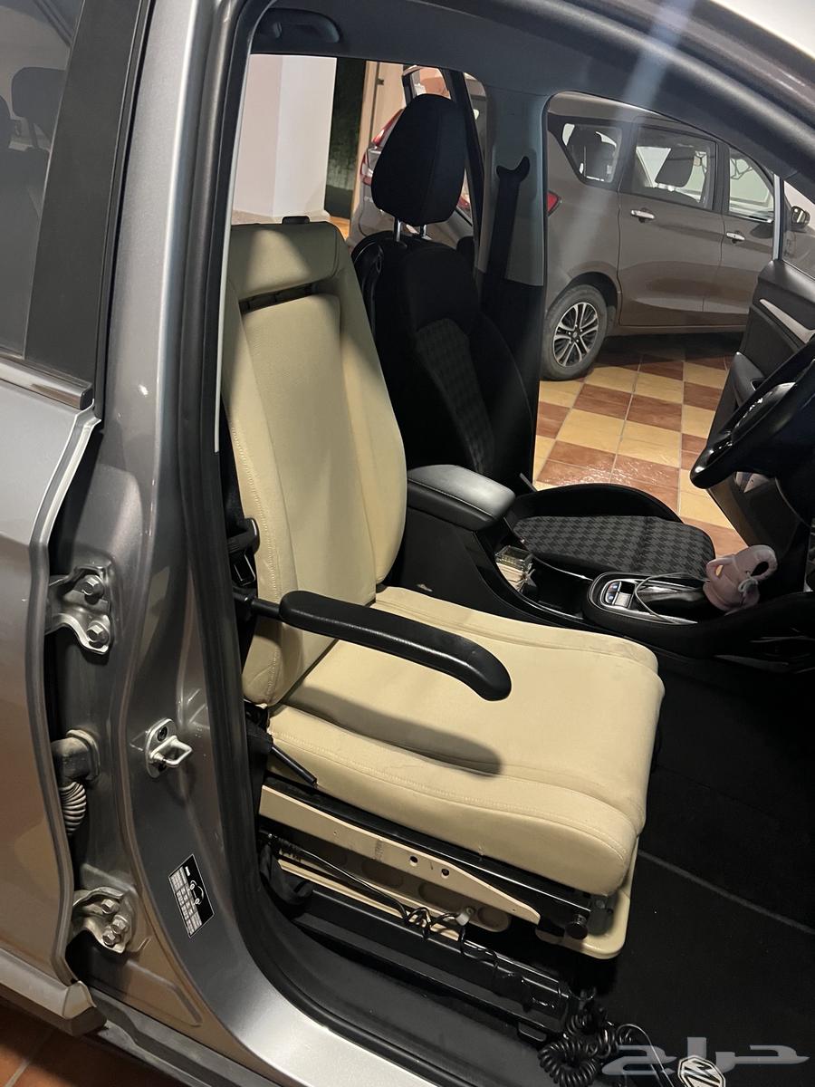 سيارة احتياجات خاصة63671318418819111