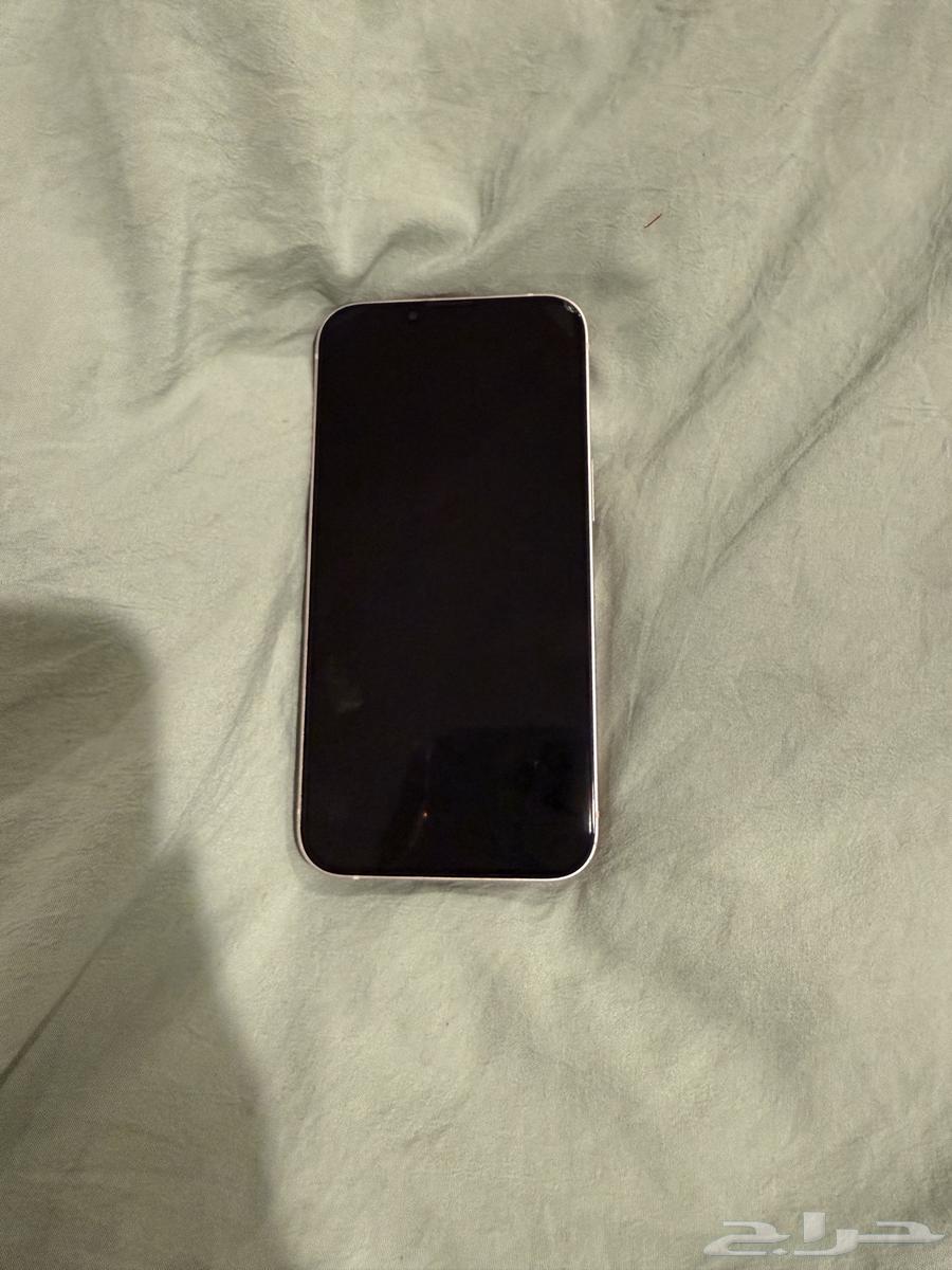 iPhone 1363675244482306112