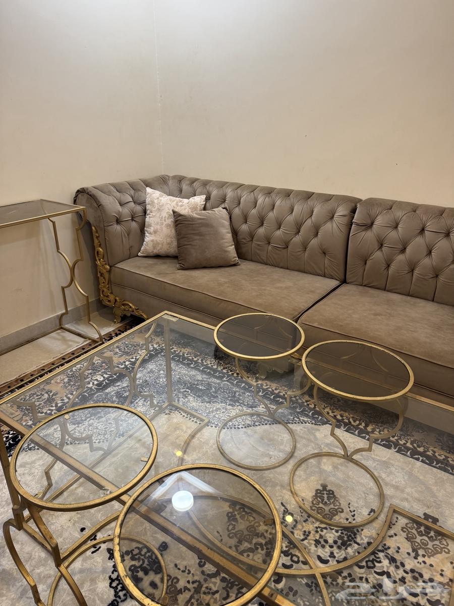 كنب   طاوله مع طاولات خدمه   كونسول63670970599938110
