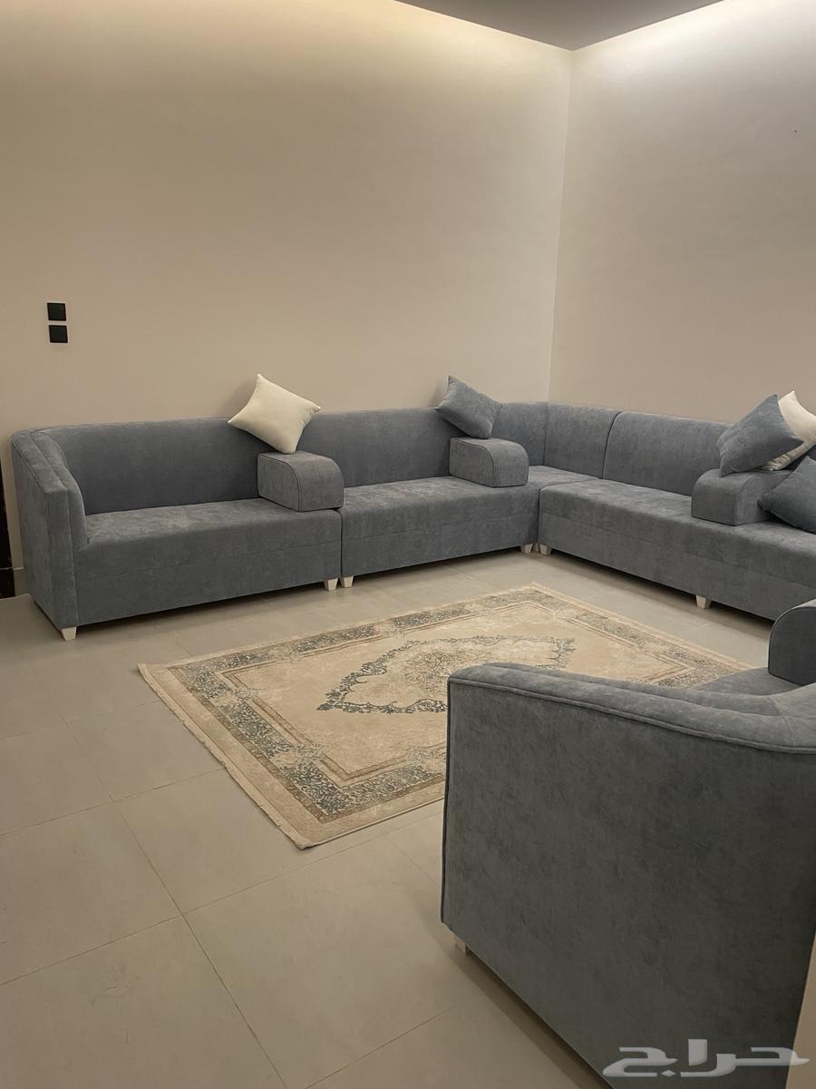 كنب شبه جديد مع ستارة ويفي وسجاد فاخر63668124966659110