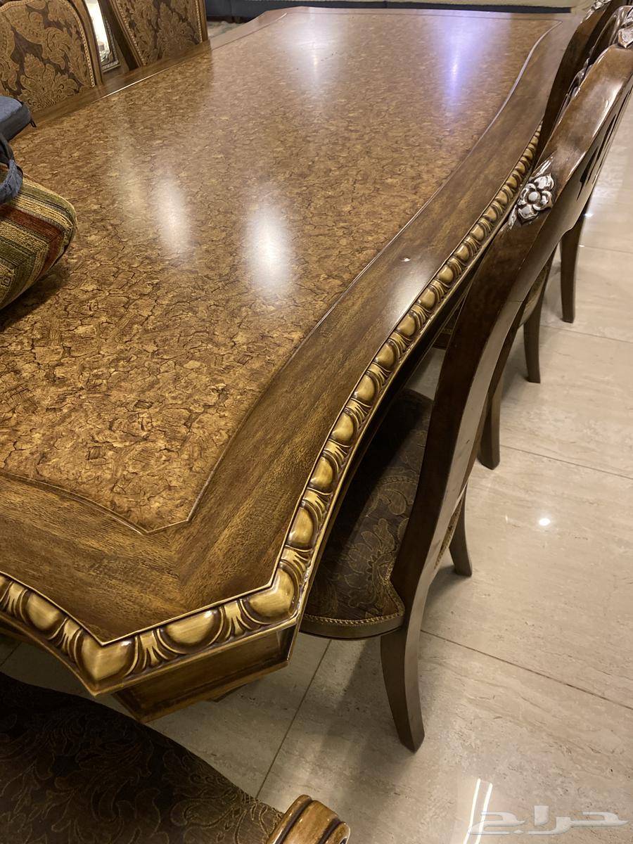 طاوله طعام بطابع فاخر نظيفه63670532712961114