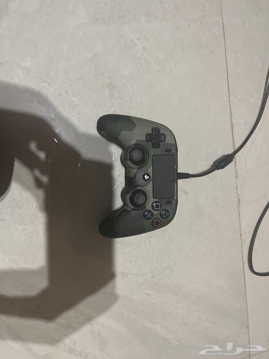 Sony 4 clean with wired controller priced at 300 SAR63673742652801111