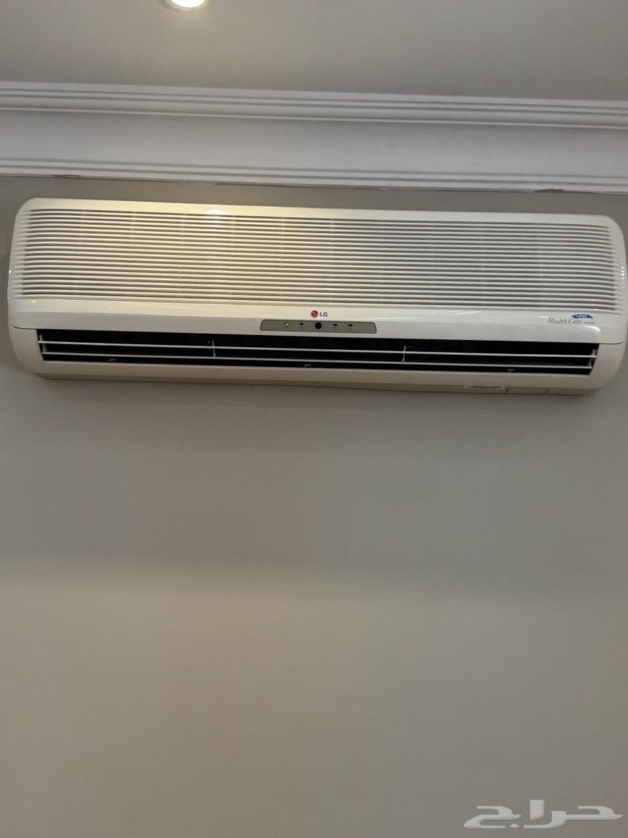 LG 24000 BTU air conditioner works perfectly and cools for 950 SAR63672258125954110