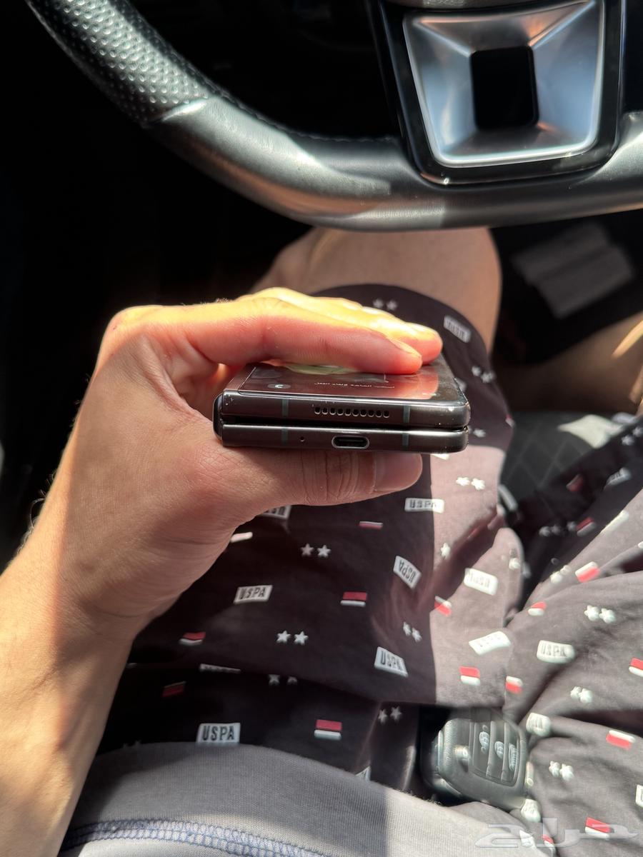 Galaxy Z Fold 363669824383362114