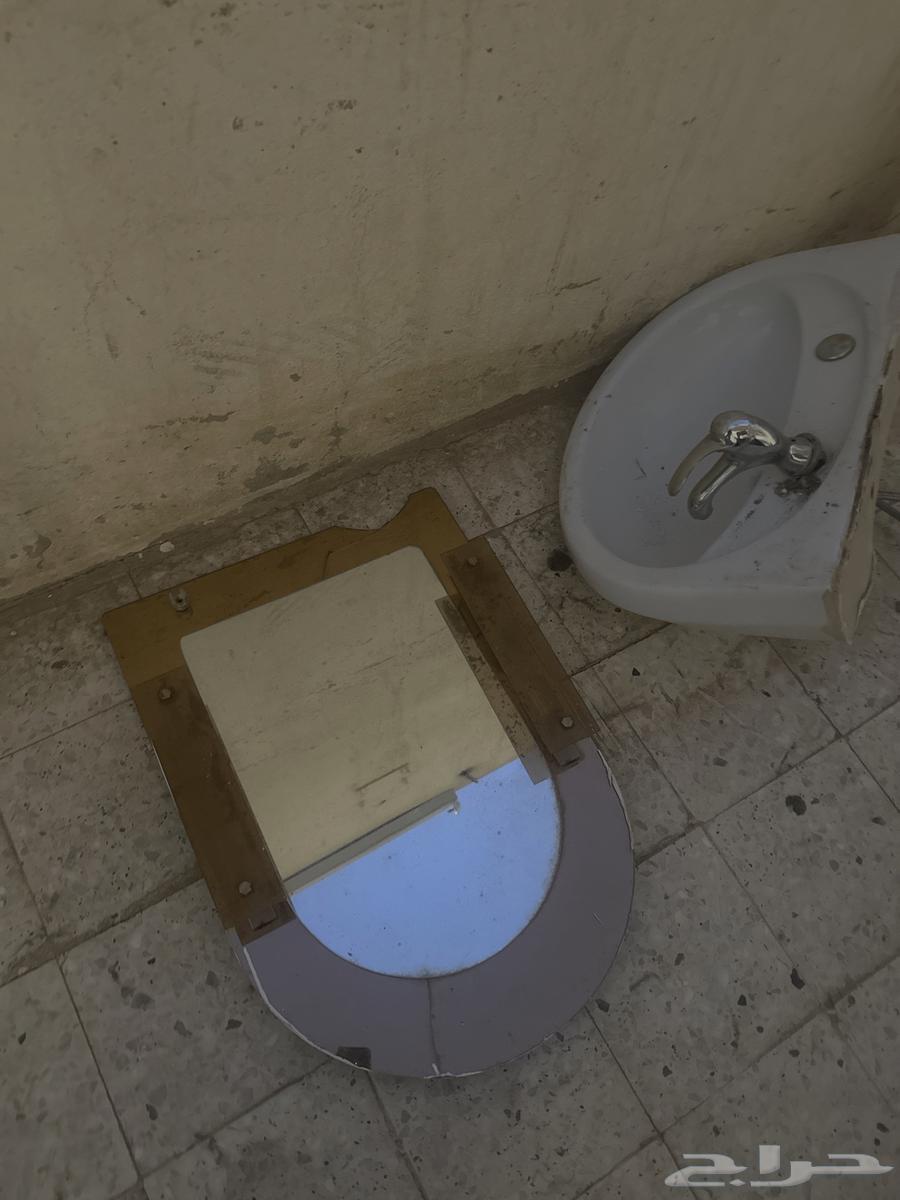 Used ceramic sink63673280203777110
