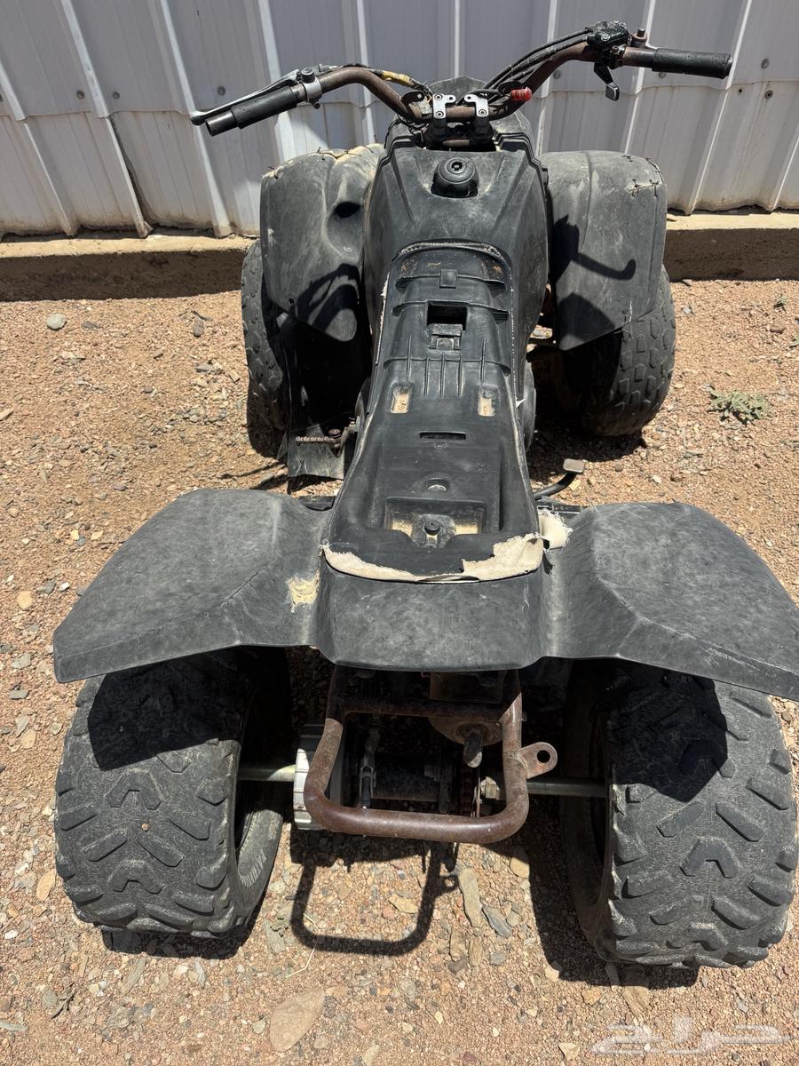 Tractor with four tires, has been idle for a period and was operational and needs maintenance63723805822595110