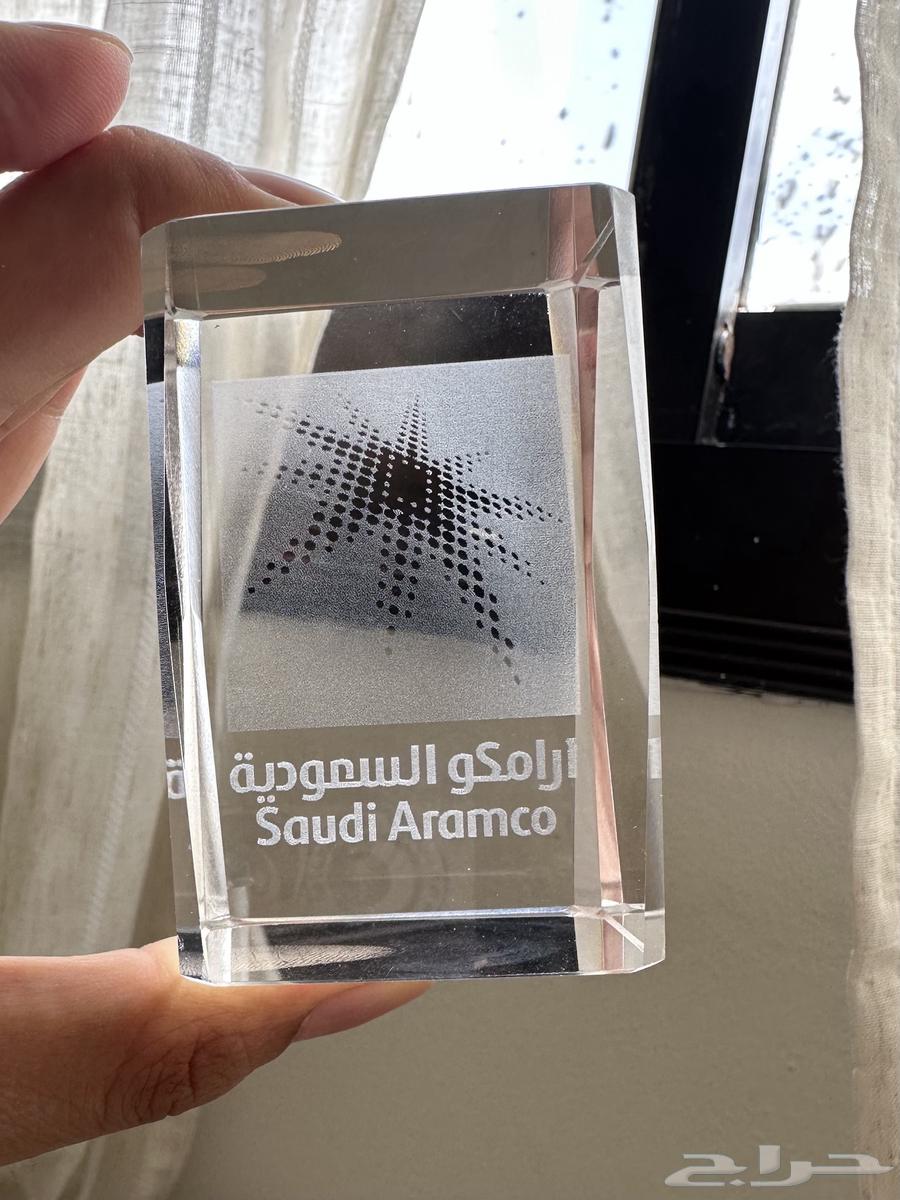 مكعب زجاجي أرامكو السعودية (تذكارية)63674542667267110