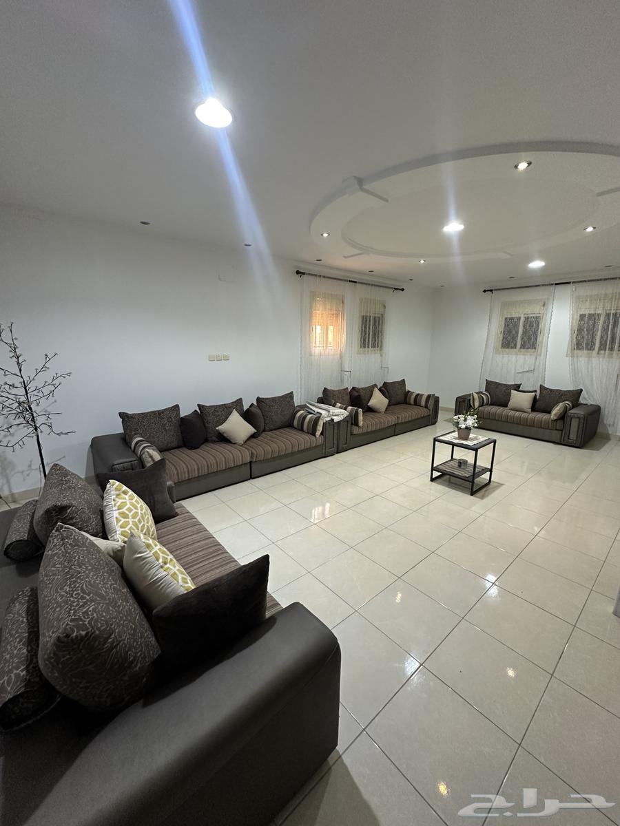 طقم كامل كنب فاخر للبيع63670266790657111