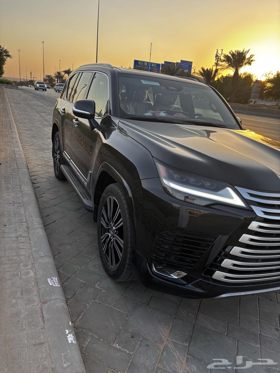 Lexus LX202563617985628547111