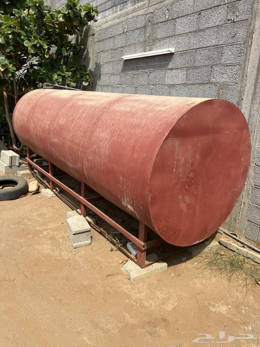 Water tank for sale, holds a full white63671748754945111