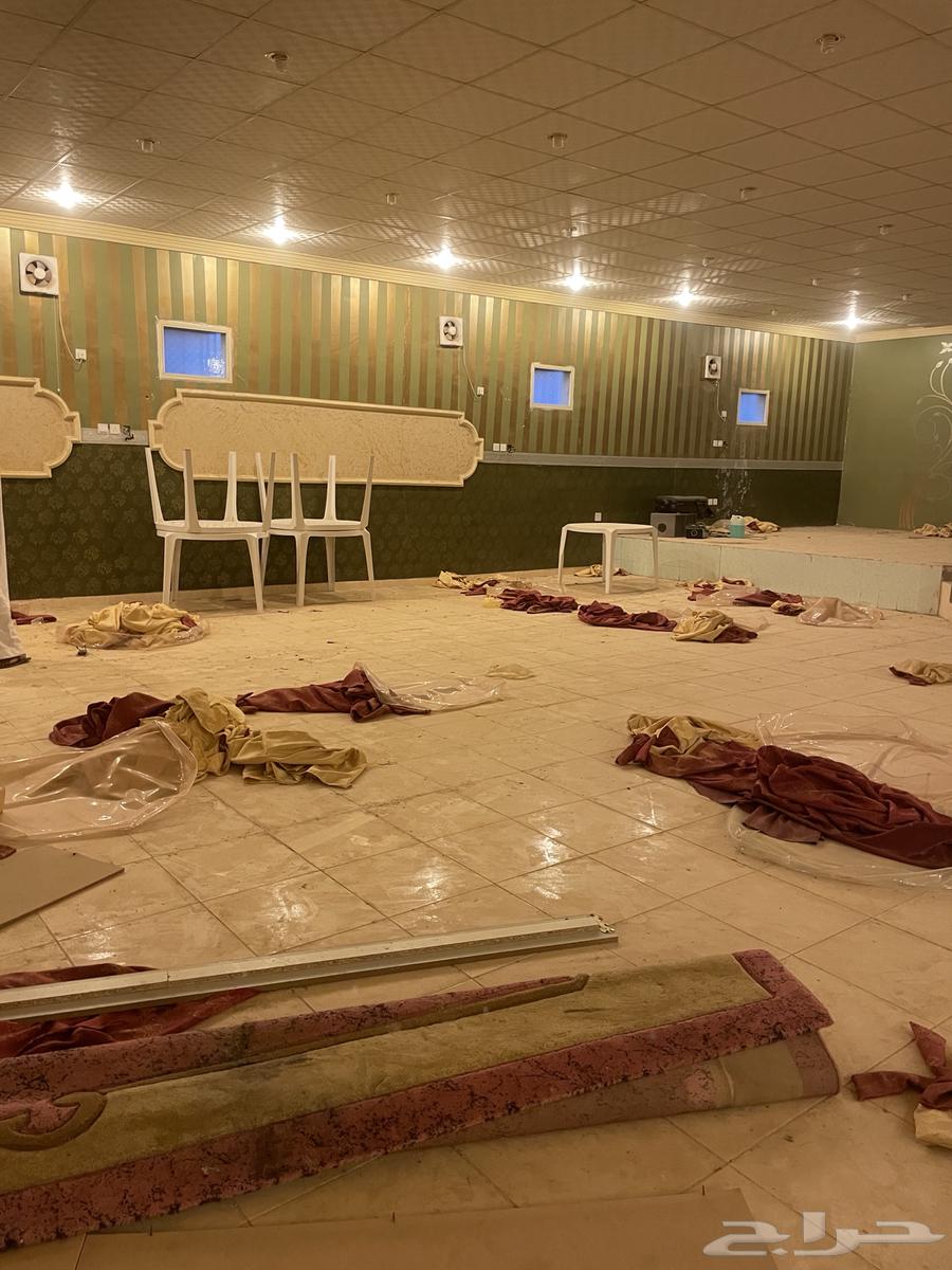 طاولات للبيع63672952981377113