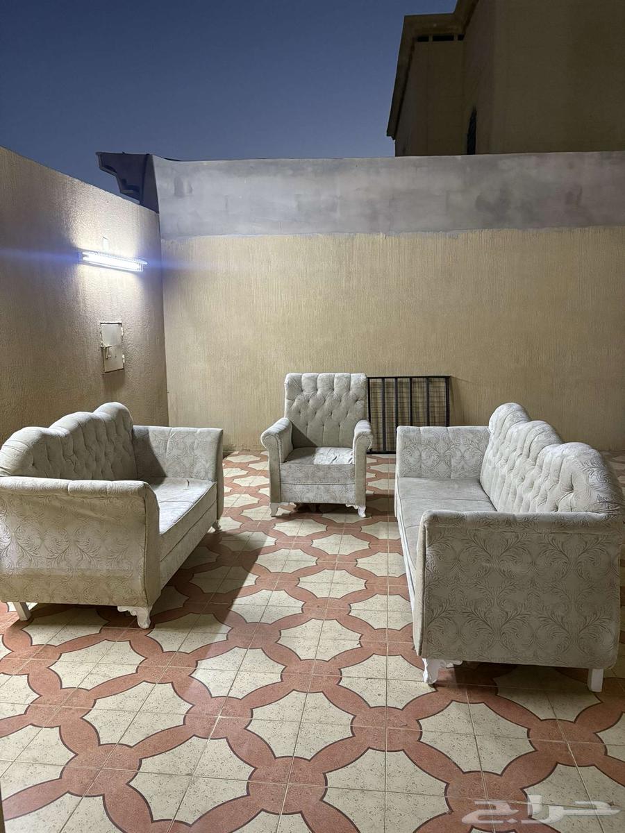 اثاث مستعمل ب 25063673738412419111