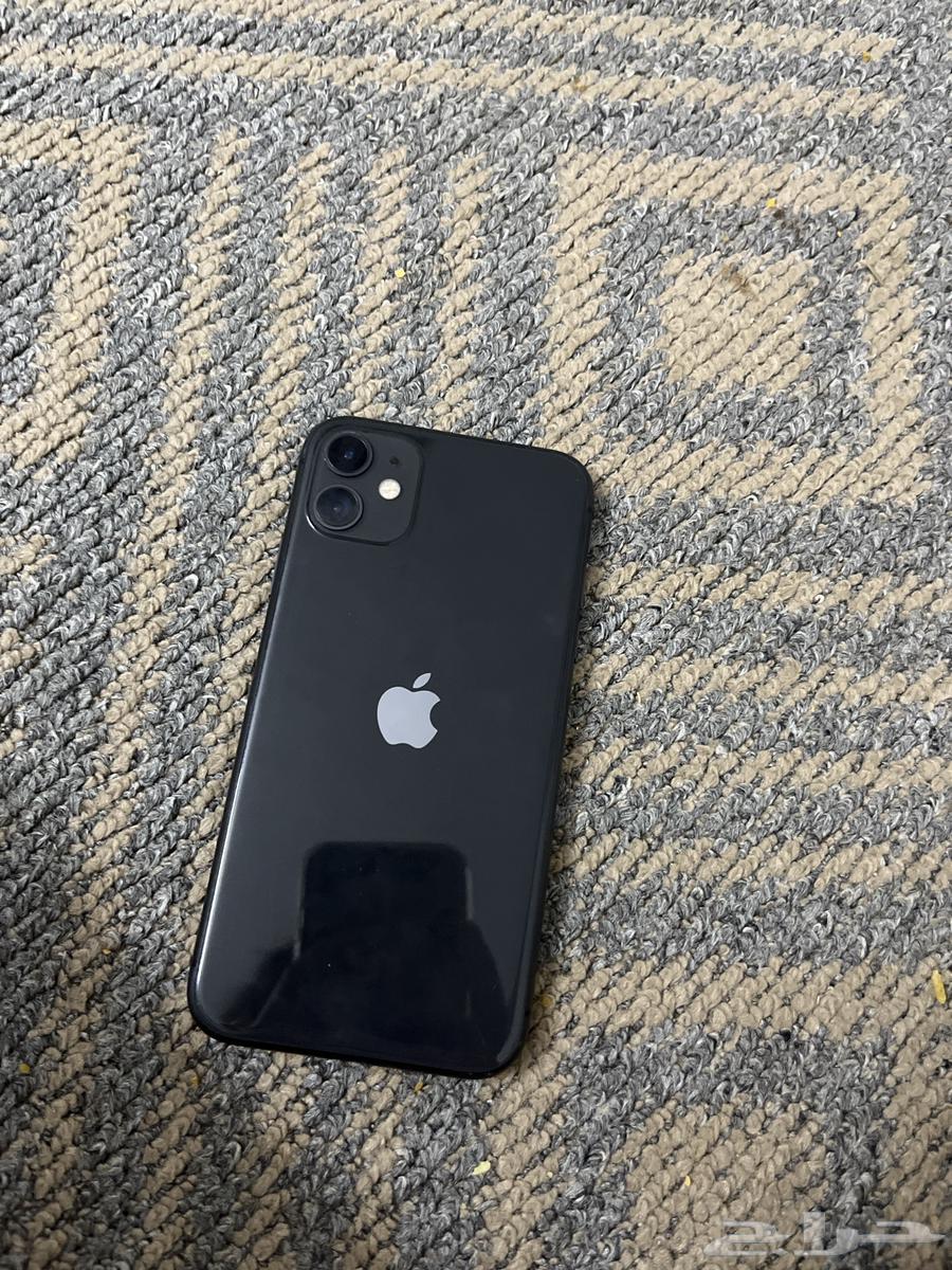 iPhone 11 اللي لون أسود ونظيف63669195209218111