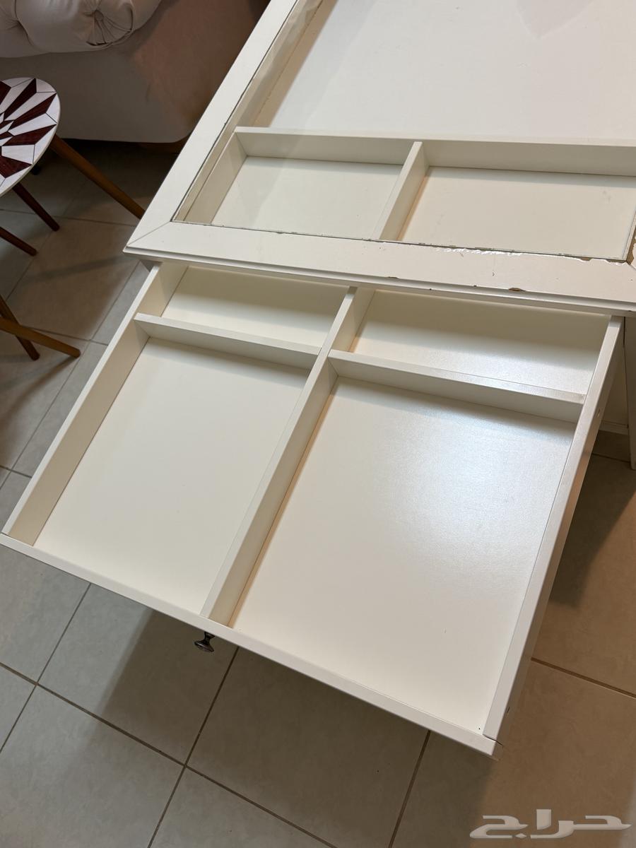 طاولات ومكوا بخار للبيع63670089502849111