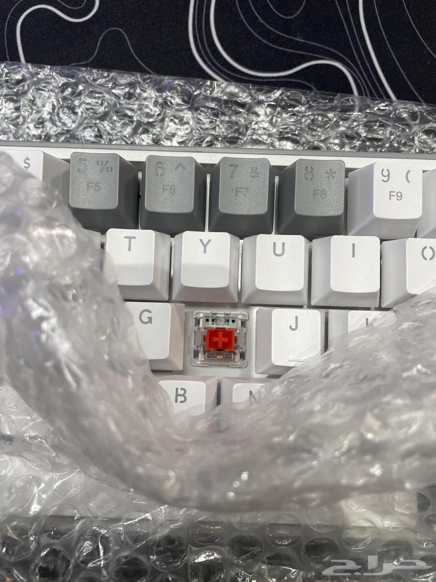The keyboard is new and comes with all its accessories (without mouse)63671999219585114
