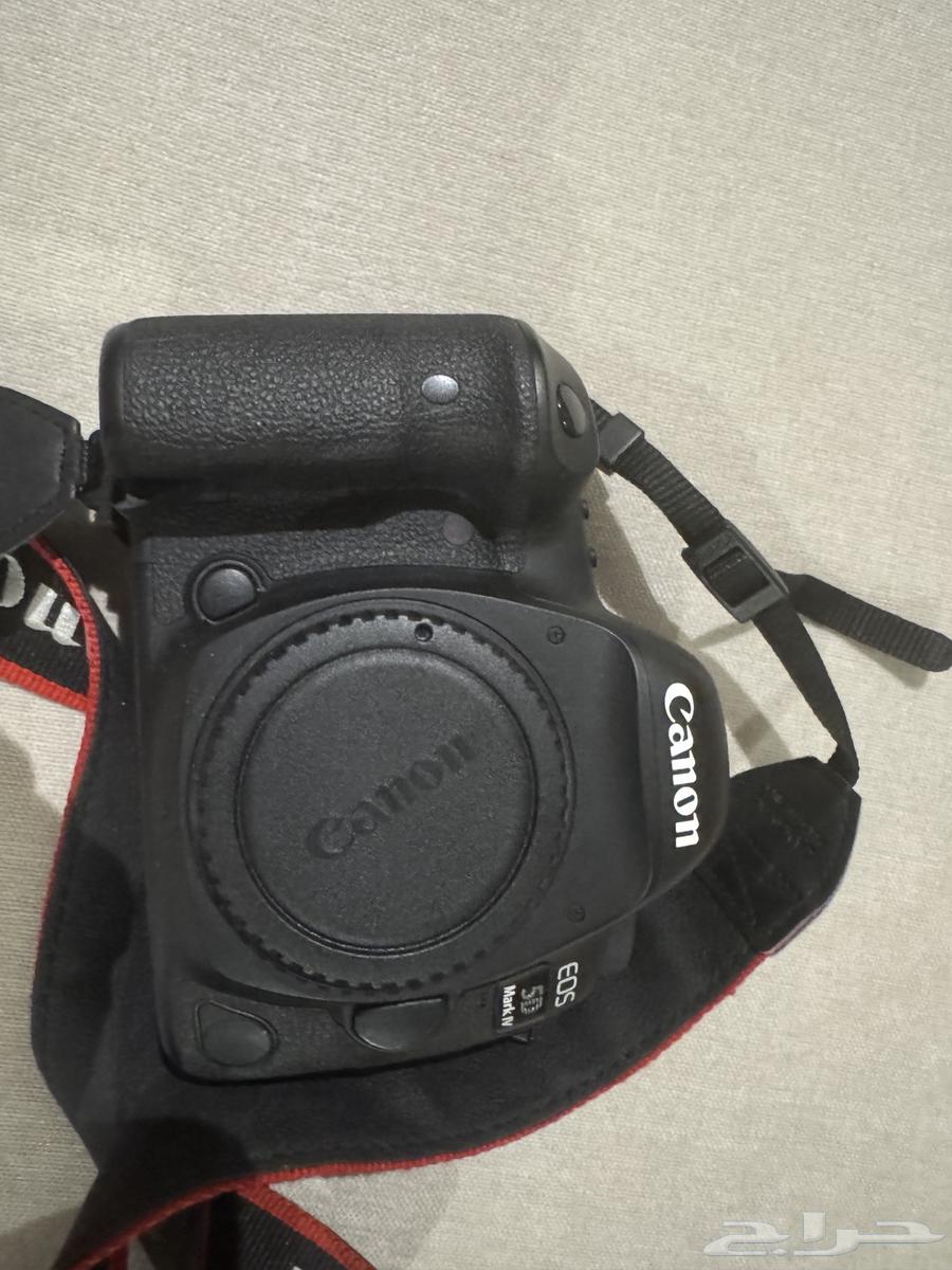 Canon 5D Mark 4 Camera with Two Lenses63668530156035110
