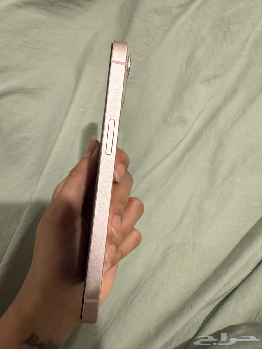 iPhone 1363675244482306111
