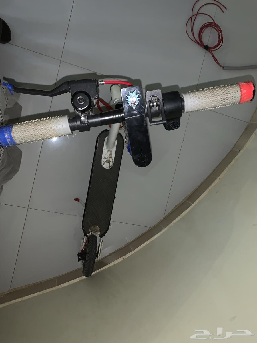 New scooter drives 45, new tires, but rear fender broken63674634900226114