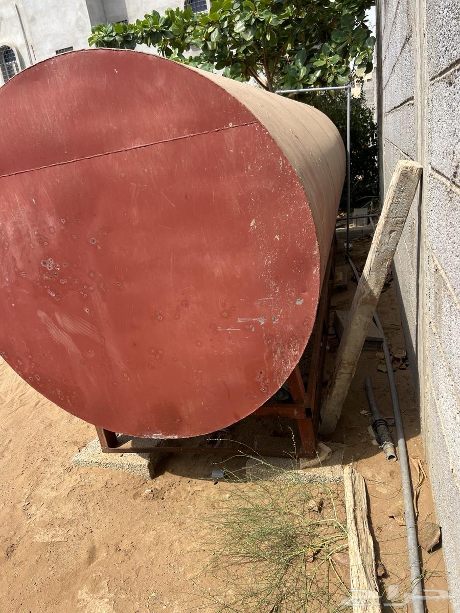 Water tank for sale, holds a full white63671748754945113