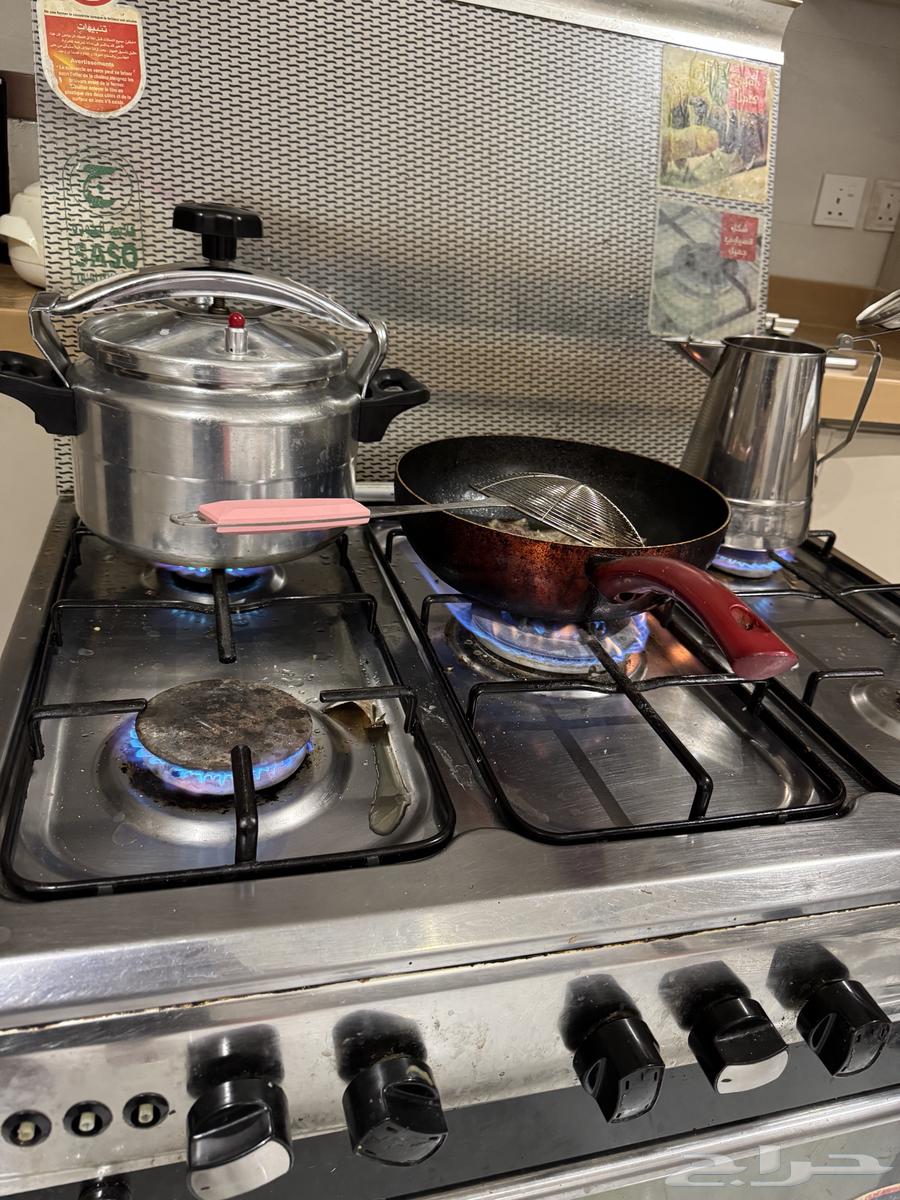 Oven hood63667807796354110