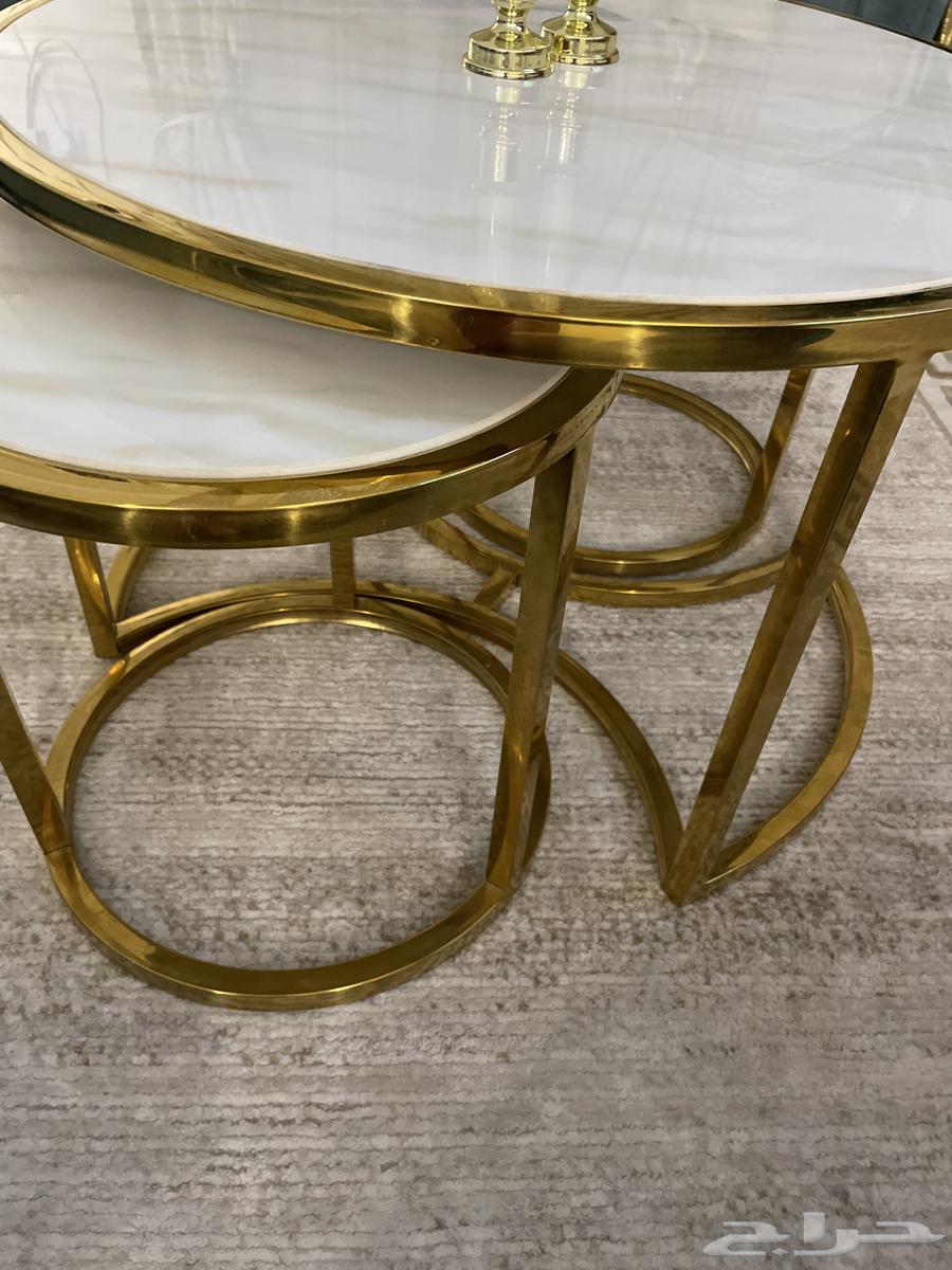 A large table and two new side tables63668926493443110