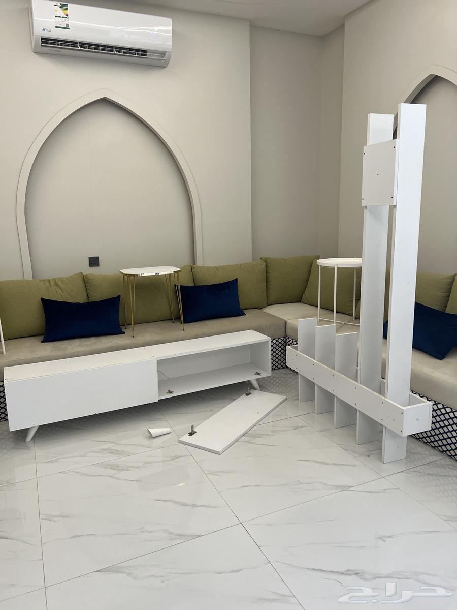 مكتبة تلفزيون ب 100 ريال63673653841410113