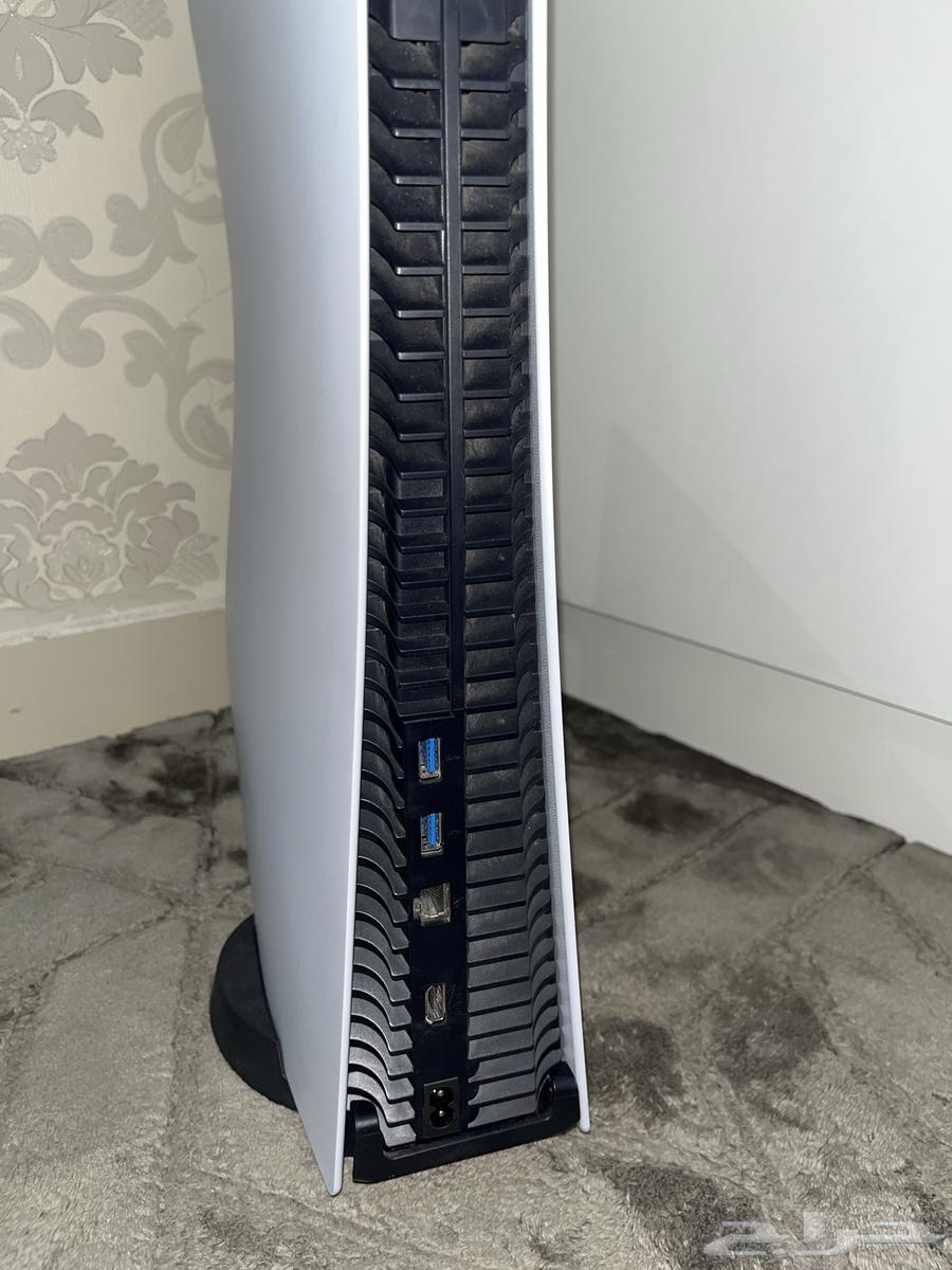 Used Clean PlayStation 5 with Disc Drive Controller Included at Best Price63675425059202112
