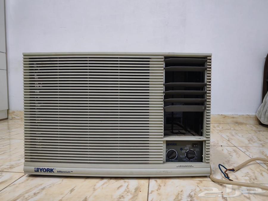 Two clean, almost new air conditioners63671411771522112