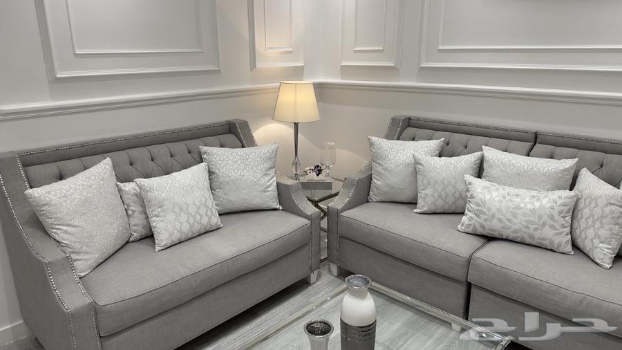 Sofa set suitable for a space of 4.5 by 3.5 with the smallest detail63671670998914113
