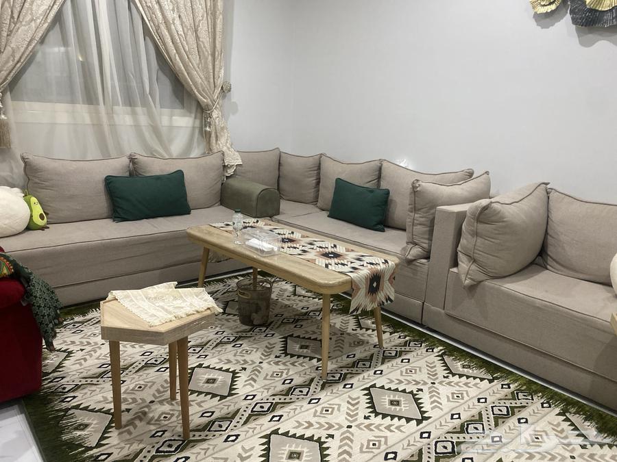 L-shaped room set with table and curtain for sale63674897997443111