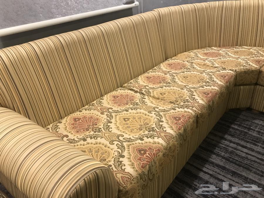 Clean and sturdy corner sofa63674542934657114