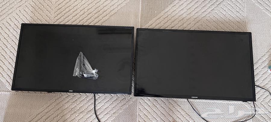 Two screens63673823491585110
