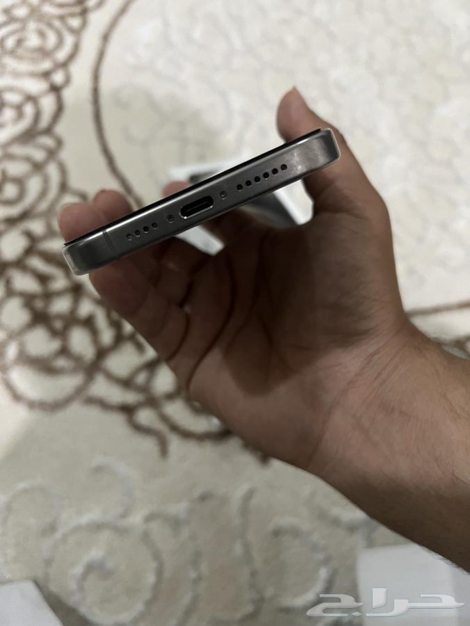 iPhone 1563670622971906112