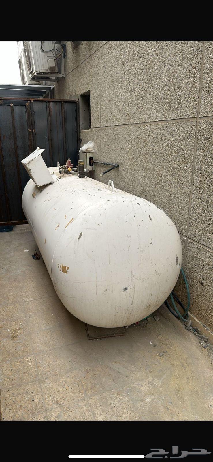 2000 Liter Gas Tank Very Clean63669199257601110