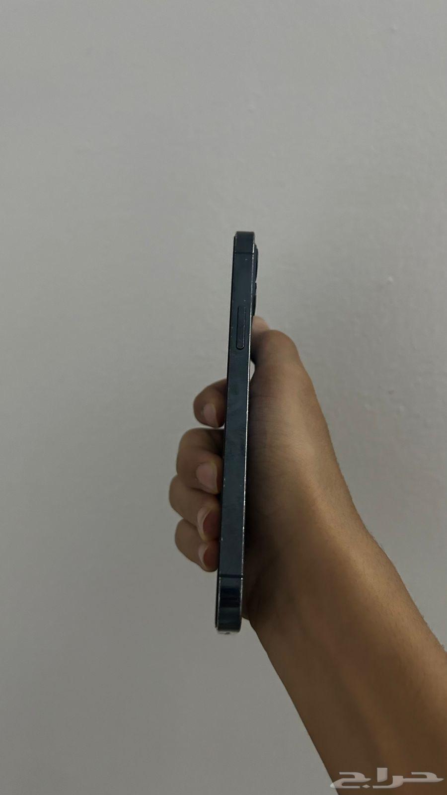 ايفون 12 برو63670349338113112