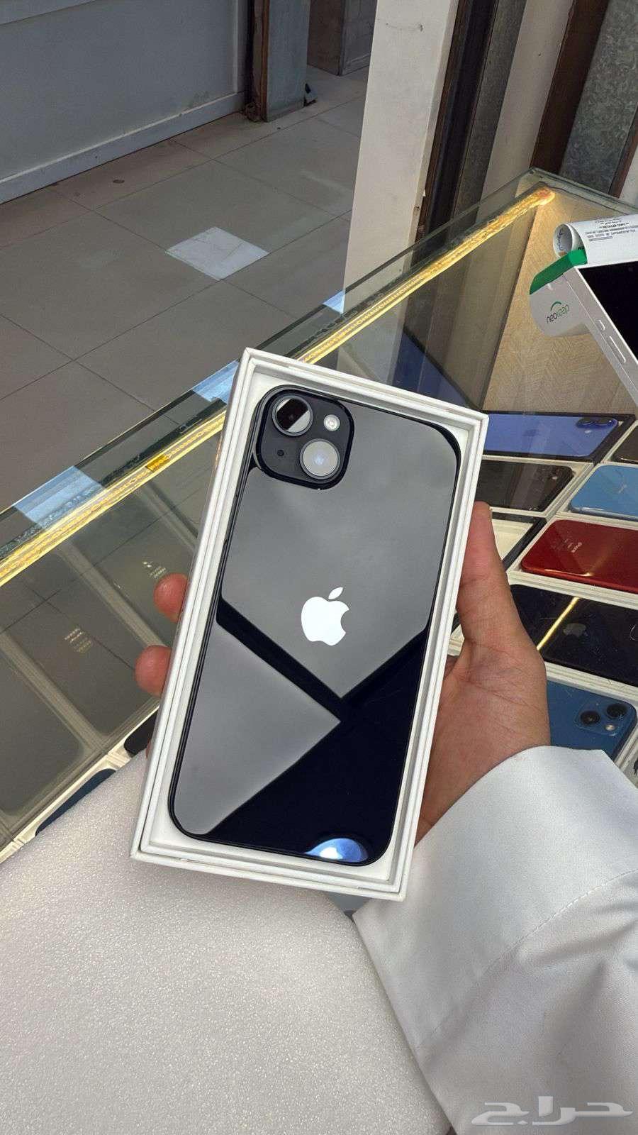 iPhone 14 Plus63675244530433111
