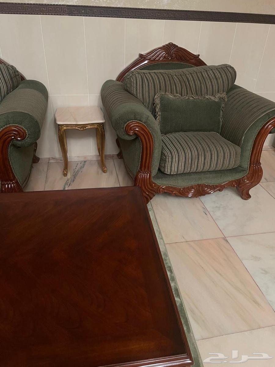 اثاث للبيع كنب   أسرة دولايب63674722670467111