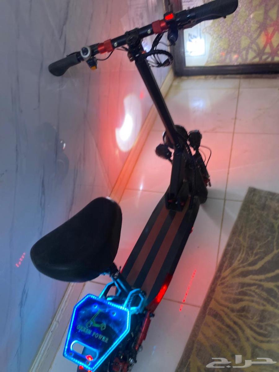 Clean scooter, used for one month, selling due to financial need63667811095939110