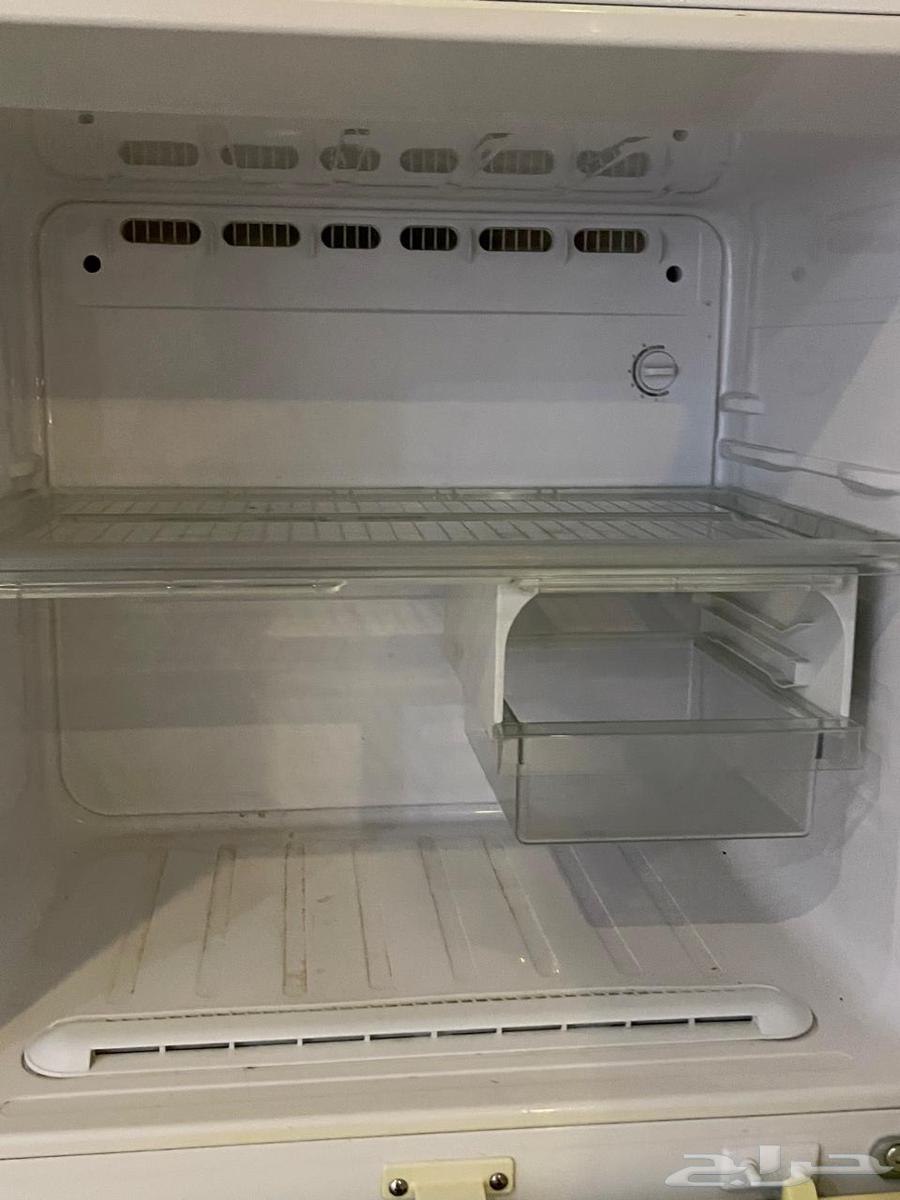 ثلاجة سامسونج بحالة ممتازة63670713015171112