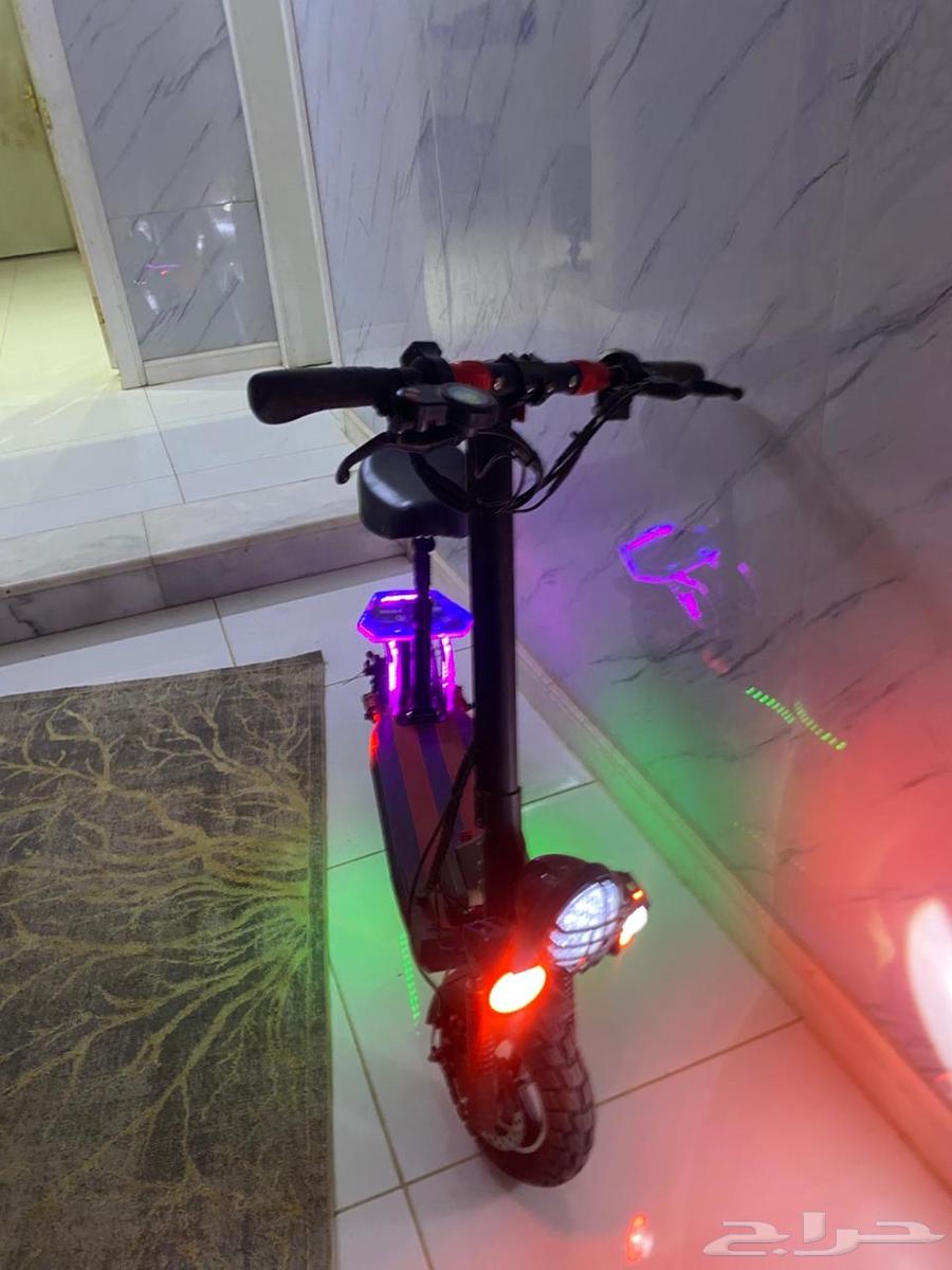 Clean scooter, used for one month, selling due to financial need63667811095939113