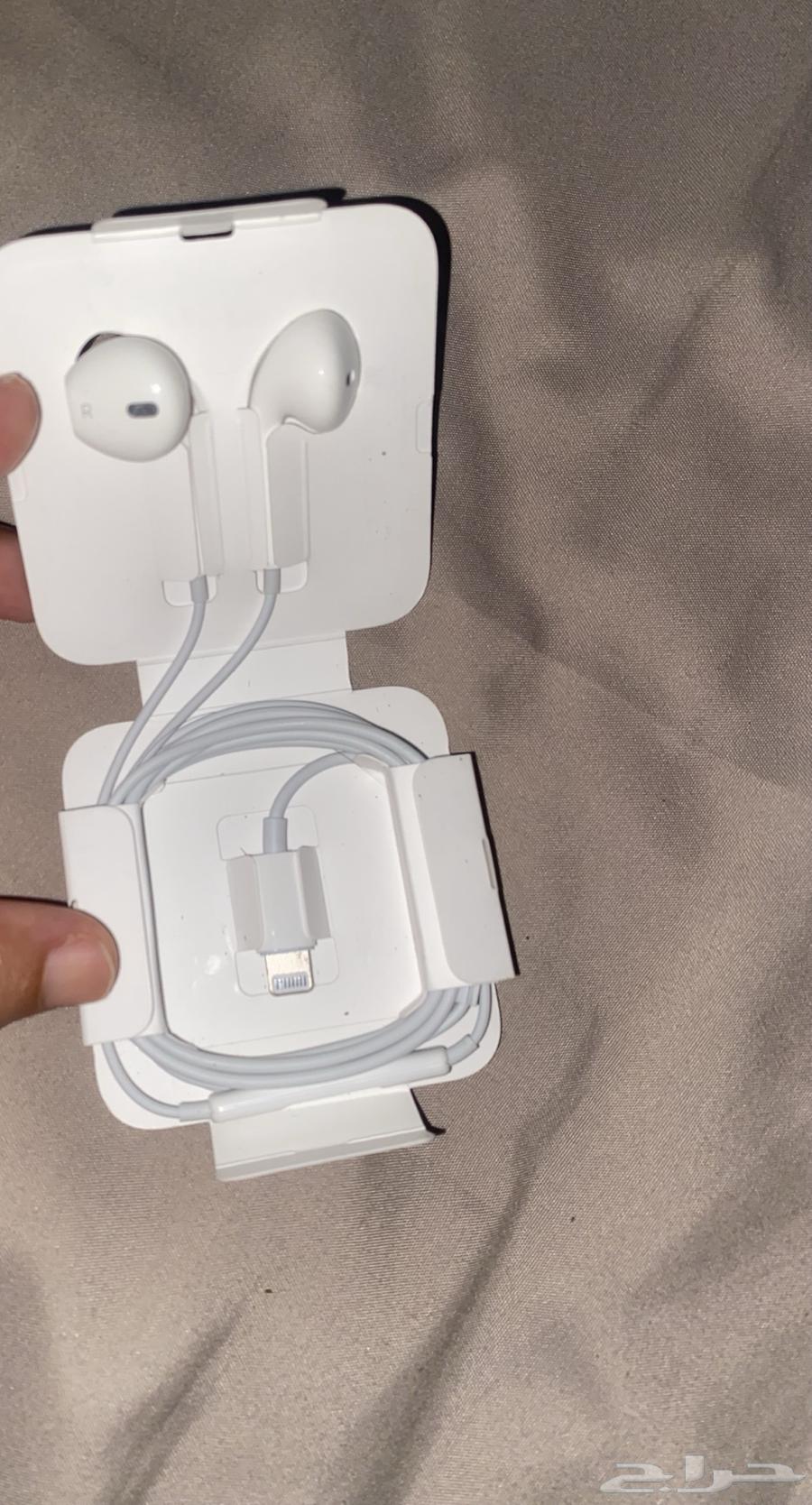 السماعات iPhone63671667053699110