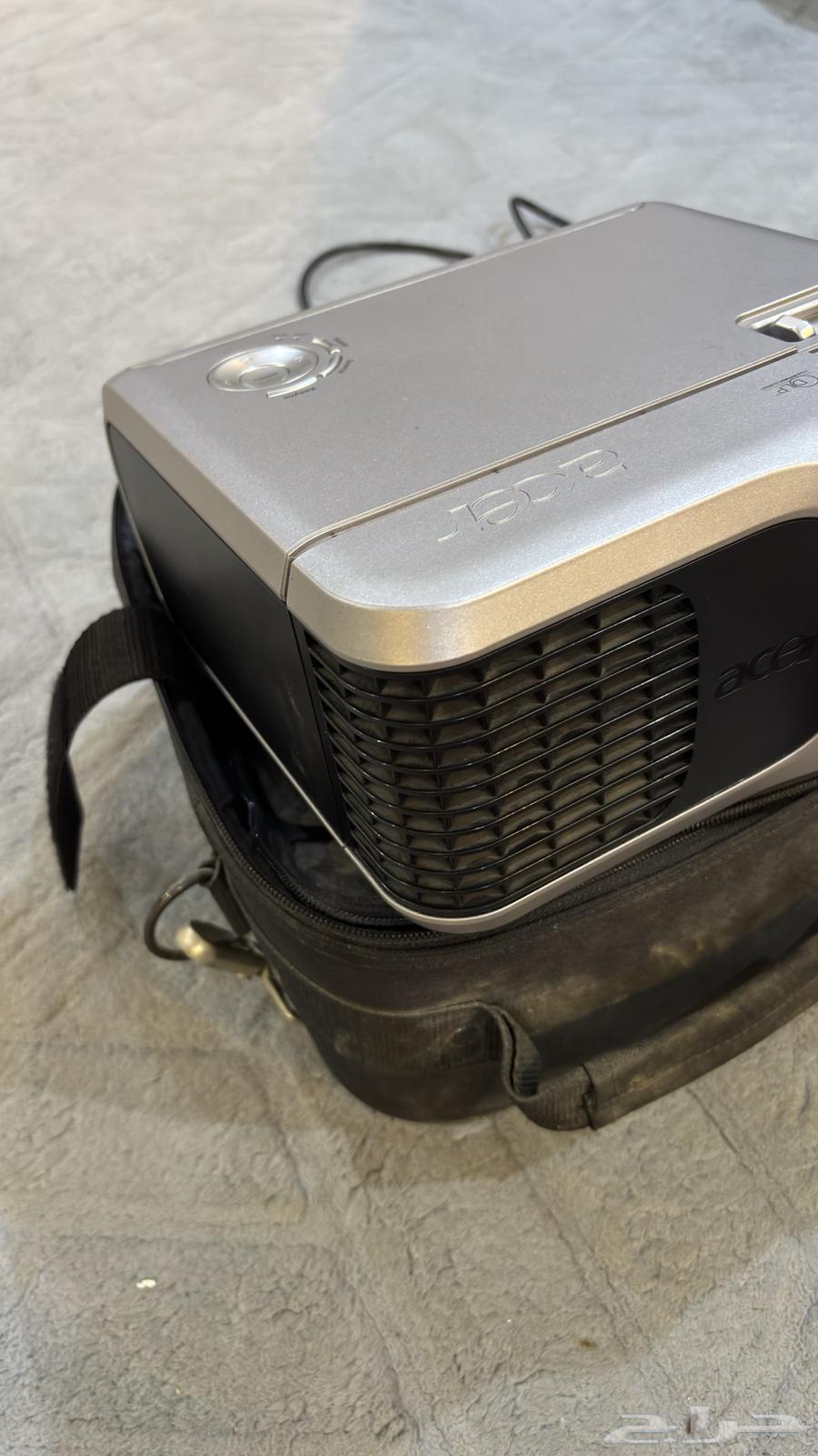 Projector (acer) 2000 lumens for sale63698994719491112