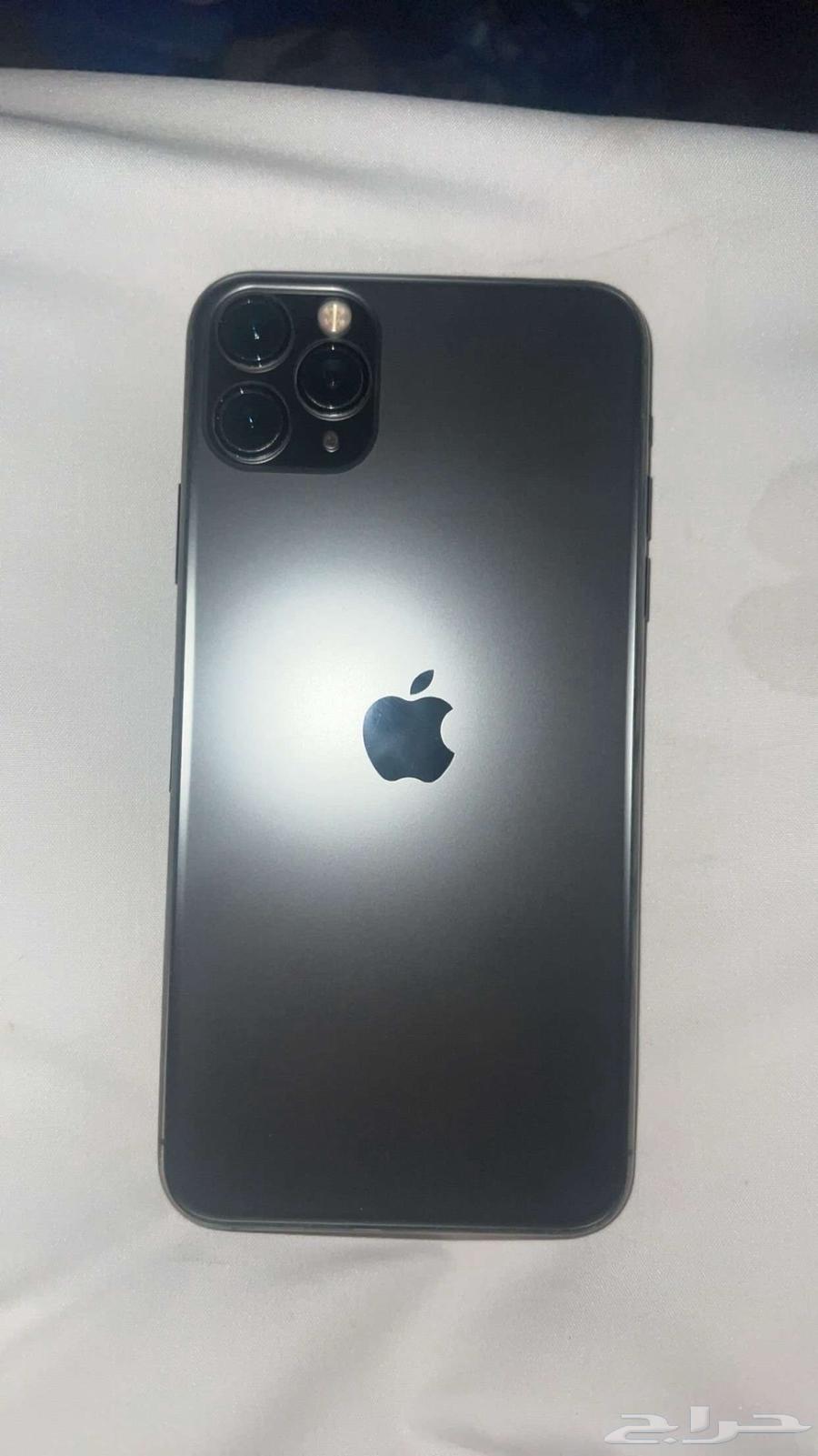 iPhone 11 Pro Max in good condition63676204983170112