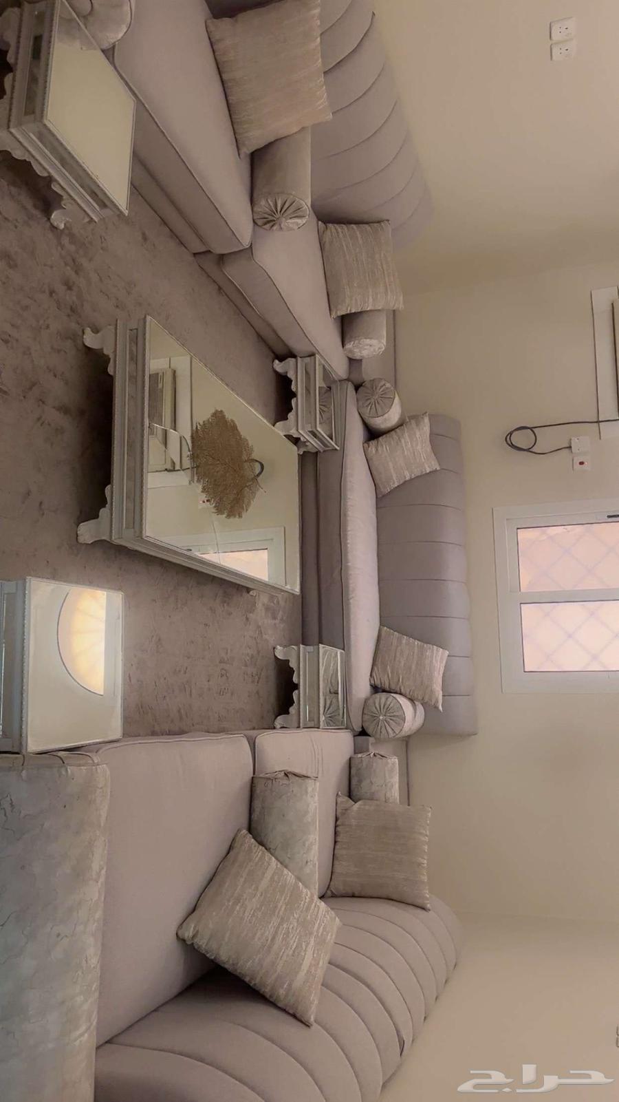 Sofa for sale in excellent condition63676115226371110