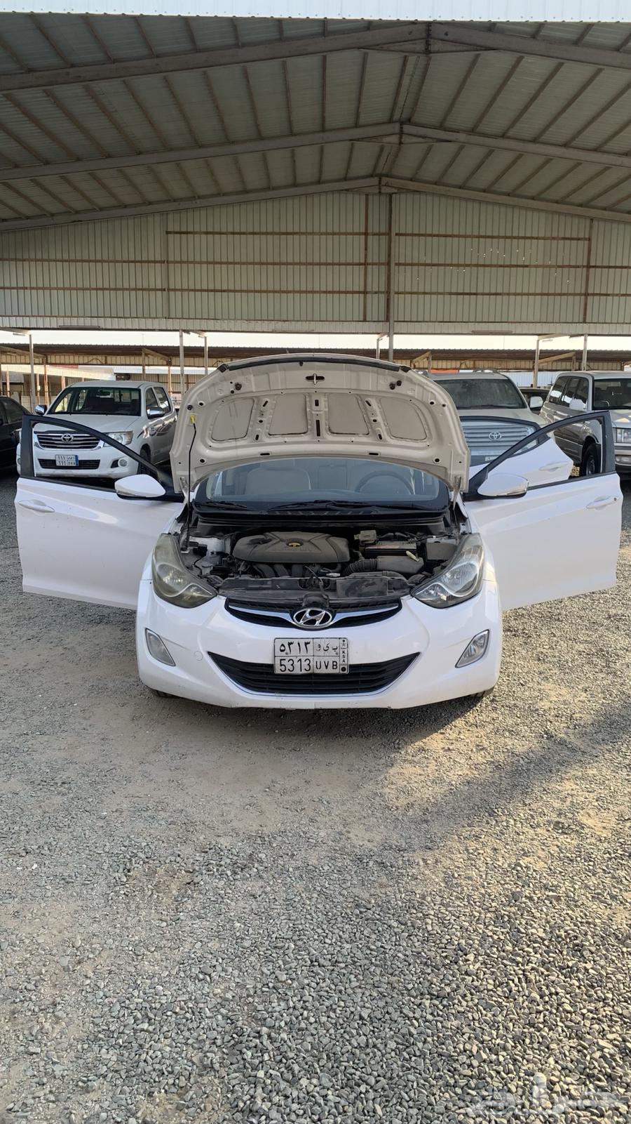 Hyundai Elantra 201463730104861057110