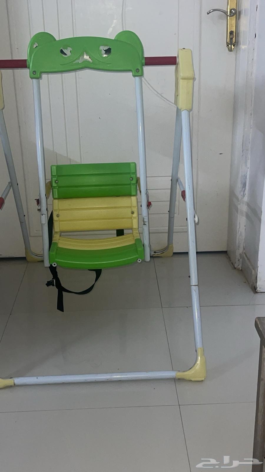 Baby walker, simple use, price 100 negotiable63679744397954111