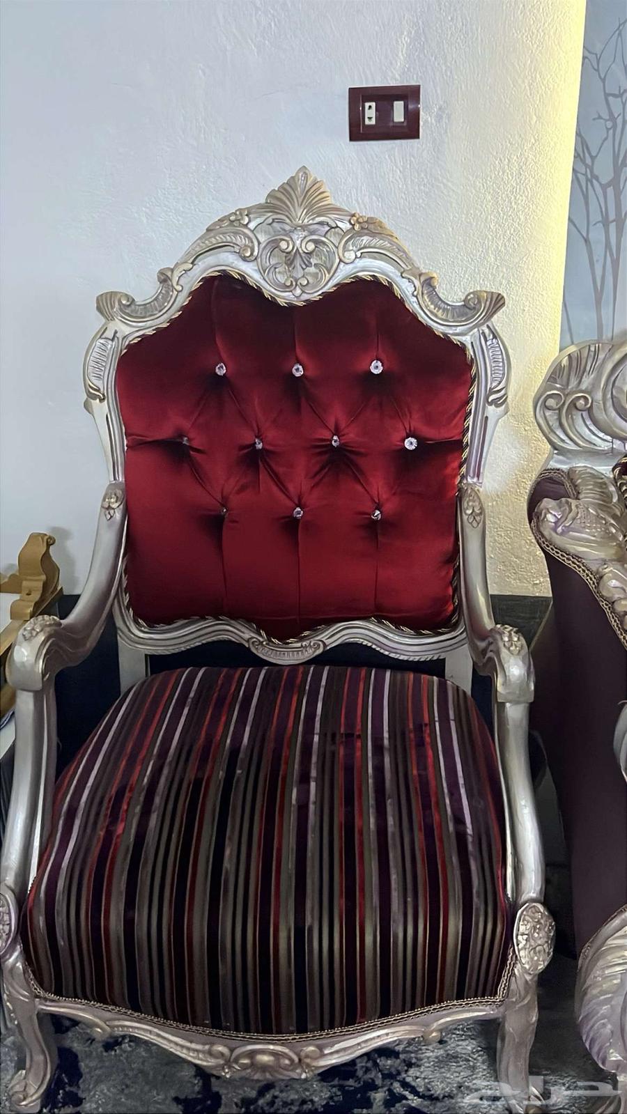 Used sofa for sale, clean and not damaged, price negotiable63678299067009113