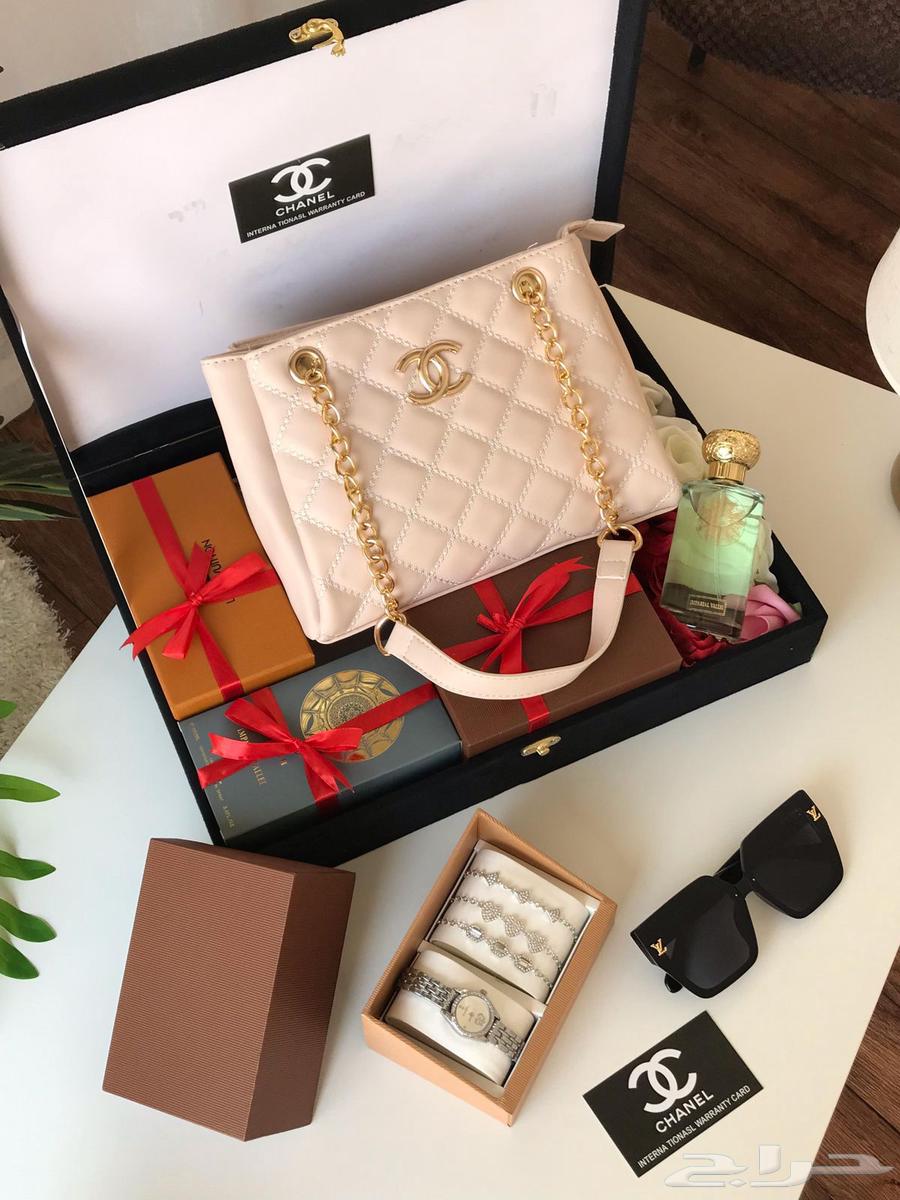 هدايا   فخمه (زواج_تقاعد_تخرج)40ريال63699003369985113