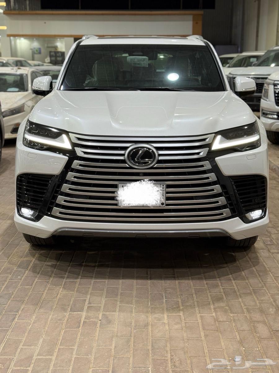 لكزس BB 2025 سعودي وكالة ..63738159086210111